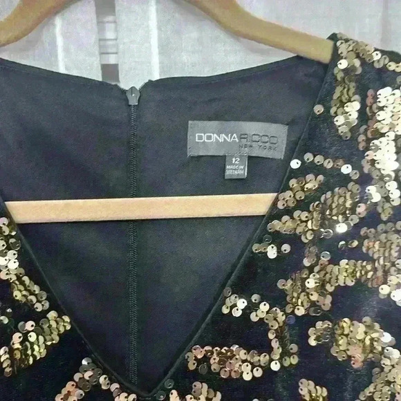 NWT Donna Ricco Sz12 sequin Velvet Stretch Mini Dress Item# 5Q - Picture 4 of 7